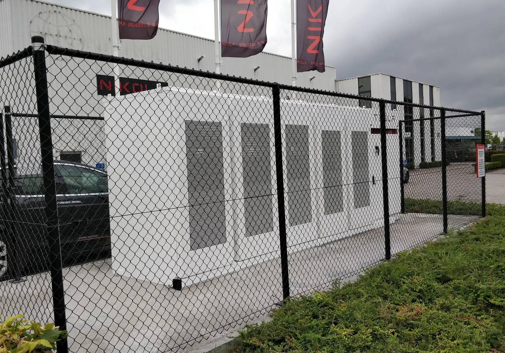 Système de stockage d’énergie pour entreprise installé sur site industriel